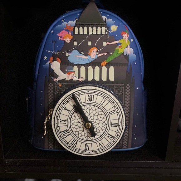 Peter Pan Loungefly - Picture 1 of 2